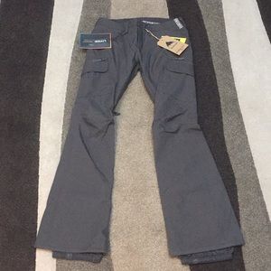 NWT women’s burton Gloria snowboarding pants